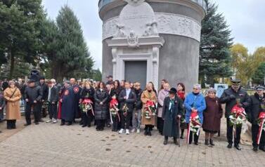 581675452_860257526542991_3753481769303573616_n