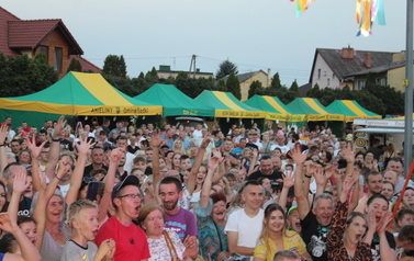 2022.08.27 DOŻYNKI GMINNO-PARAFIALNE W SADKACH 117