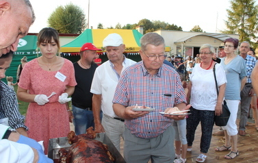 2022.08.27 DOŻYNKI GMINNO-PARAFIALNE W SADKACH 137