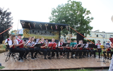 2022.08.27 DOŻYNKI GMINNO-PARAFIALNE W SADKACH 238