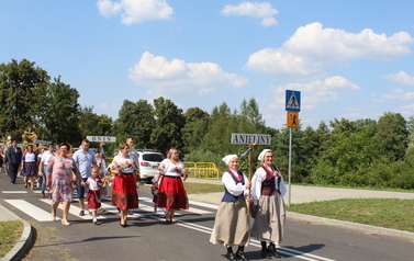 2022.08.27 DOŻYNKI GMINNO-PARAFIALNE W SADKACH 255