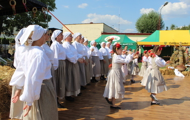 2022.08.27 DOŻYNKI GMINNO-PARAFIALNE W SADKACH 275