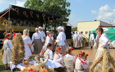 2022.08.27 DOŻYNKI GMINNO-PARAFIALNE W SADKACH 289