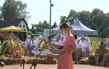 2022.08.27 DOŻYNKI GMINNO-PARAFIALNE W SADKACH 293