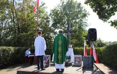 2022.09.04 UROCZYSTA MSZA ŚWIĘTA NA PIAŚNICY 24