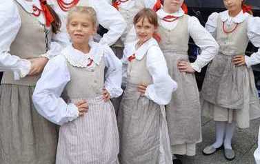 2022.09.18 PRZEGLĄD KAPEL I ZESPOŁ&Oacute;W LUDOWYCH W ŻNINIE 3