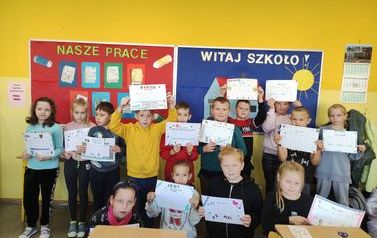 2022.09.22 ZAJĘCIA PLASTYCZNE Z II, III KLASĄ 3