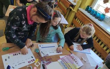 2022.09.22 ZAJĘCIA PLASTYCZNE Z II, III KLASĄ 5