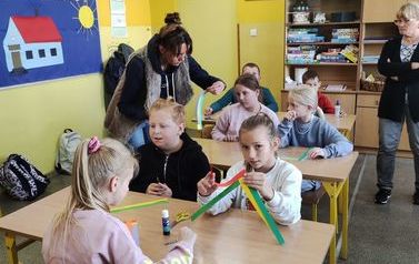 2022.09.22 ZAJĘCIA PLASTYCZNE Z II, III KLASĄ 9
