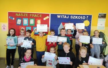 2022.09.22 ZAJĘCIA PLASTYCZNE Z II, III KLASĄ 10