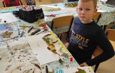2022.09.23 ZAJĘCIA PLASTYCZNE Z TRZECIOKLASISTAMI 2