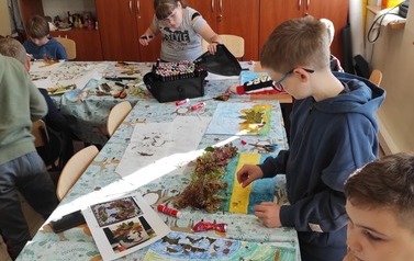 2022.09.23 ZAJĘCIA PLASTYCZNE Z TRZECIOKLASISTAMI 21