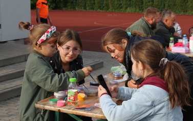 2022.09.24 TURNIEJ PIŁKARSKI I PIKNIK PROZDROWOTNY NA ORLIKU 16
