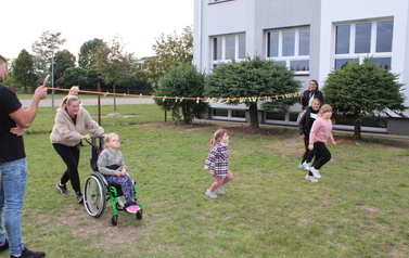 2022.09.24 TURNIEJ PIŁKARSKI I PIKNIK PROZDROWOTNY NA ORLIKU 31