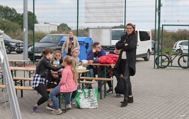 2022.09.24 TURNIEJ PIŁKARSKI I PIKNIK PROZDROWOTNY NA ORLIKU 72