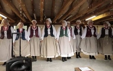 2022.10.02 WYSTĘP SADKOWIAN I JABŁONECZKI W ZŁOTOWIE 6