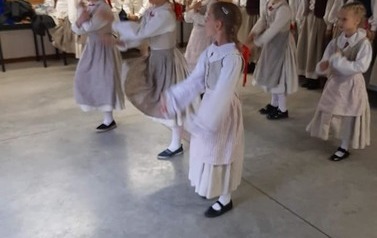 2022.10.02 WYSTĘP SADKOWIAN I JABŁONECZKI W ZŁOTOWIE 8