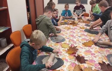 2022.10.21 ZAJĘCIA CERAMICZNE Z IIIA 1