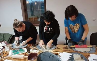 2022.10.26 WARSZTATY CERAMICZNE Z KOŁEM GOSPODYŃ W SAMOSTRZELU 5
