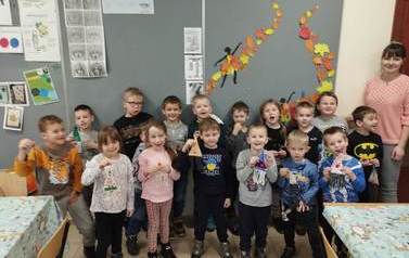 2022.12.05 ZAJĘCIA ŚWIĄTECZNE Z "MĄDRYMI S&Oacute;WKAMI" 15