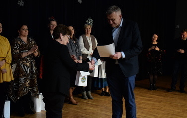 2022.12.11 XV POWIATOWO-GMINNY KONKURS RĘKODZIEŁA "Z KUFERKA BABUNI- ZOMOWE WARIACJE" 8