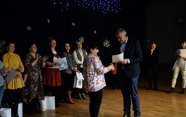 2022.12.11 XV POWIATOWO-GMINNY KONKURS RĘKODZIEŁA "Z KUFERKA BABUNI- ZOMOWE WARIACJE" 9