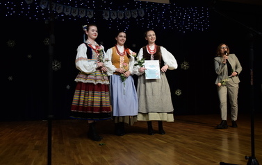 2022.12.11 XV POWIATOWO-GMINNY KONKURS RĘKODZIEŁA "Z KUFERKA BABUNI- ZOMOWE WARIACJE" 18