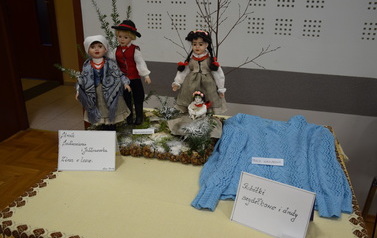 2022.12.11 XV POWIATOWO-GMINNY KONKURS RĘKODZIEŁA "Z KUFERKA BABUNI- ZOMOWE WARIACJE" 47