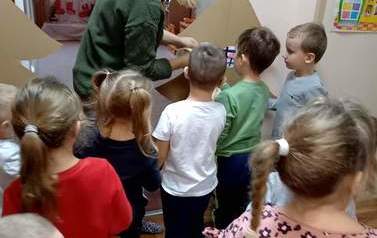 2022.12.14 ZAJĘCIA PRZEDŚWIĄTECZNE U DOBRYCH LUDK&Oacute;W 12