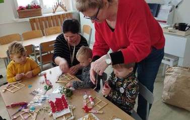 2022.12.15 ZAJĘCIA PRZEDŚWIĄTECZNE W PRZEDSZKOLU W BNINIE 15