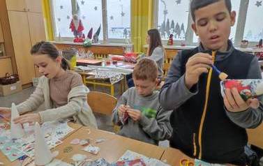 2022.12.15 ZAJĘCIA ŚWIĄTECZNE Z KLASĄ III I IV 6