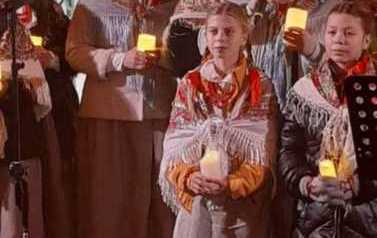 2022.12.18 WYSTĘPP SADKOWIAN I JABŁONECZKI NA II ORZELSKO-KRAJEŃSKIEJ GALI KOLĘD I PASTORAŁEK 6