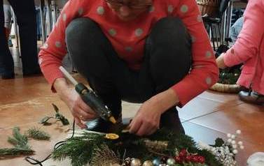 2022.12.19 WARSZTATY PRZEDŚWIĄTECZNE Z KGW SAMOSTRZEL 7