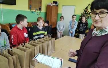 2023.01.12 ROZSZTRZYGNIĘCIE KONKURSU PLASTYCZNEGO PT. "NAJPIĘKNIEJSZA BOMBKA CHOINKOWA" 2