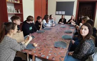 2023.03.30 ZAJĘCIA CERAMICZNE Z KLASĄ I TECHNIKUM ARCHITEKTURY KRAJOBRAZU 6