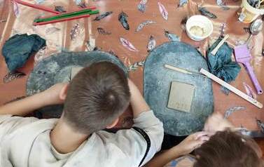 2023.03.30 ZAJĘCIA CERAMICZNE Z KLASĄ IIIB 2