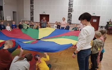 2022.11.07 DZIEŃ POSTACI Z BAJEK- WIZYTA S&Oacute;WEK I MOTYLK&Oacute;W 3