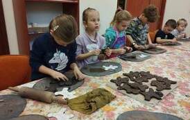 2022.12.02 ZAJĘCIA PROFILAKTYCZNO- ARTYSTYCZNE Z KLASAMI IIIA, IIIC ORAZ Z IC ZE SZKOŁY PODSTAWOWEJ W SADKACH 6