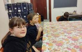 2022.12.02 ZAJĘCIA PROFILAKTYCZNO- ARTYSTYCZNE Z KLASAMI IIIA, IIIC ORAZ Z IC ZE SZKOŁY PODSTAWOWEJ W SADKACH 9