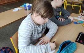 2023.03.10 ZAJĘCIA PLASTYCZNE Z I,II,IV KLASĄ 8