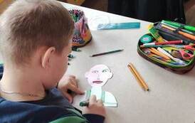 2023.03.10 ZAJĘCIA PLASTYCZNE Z I,II,IV KLASĄ 10