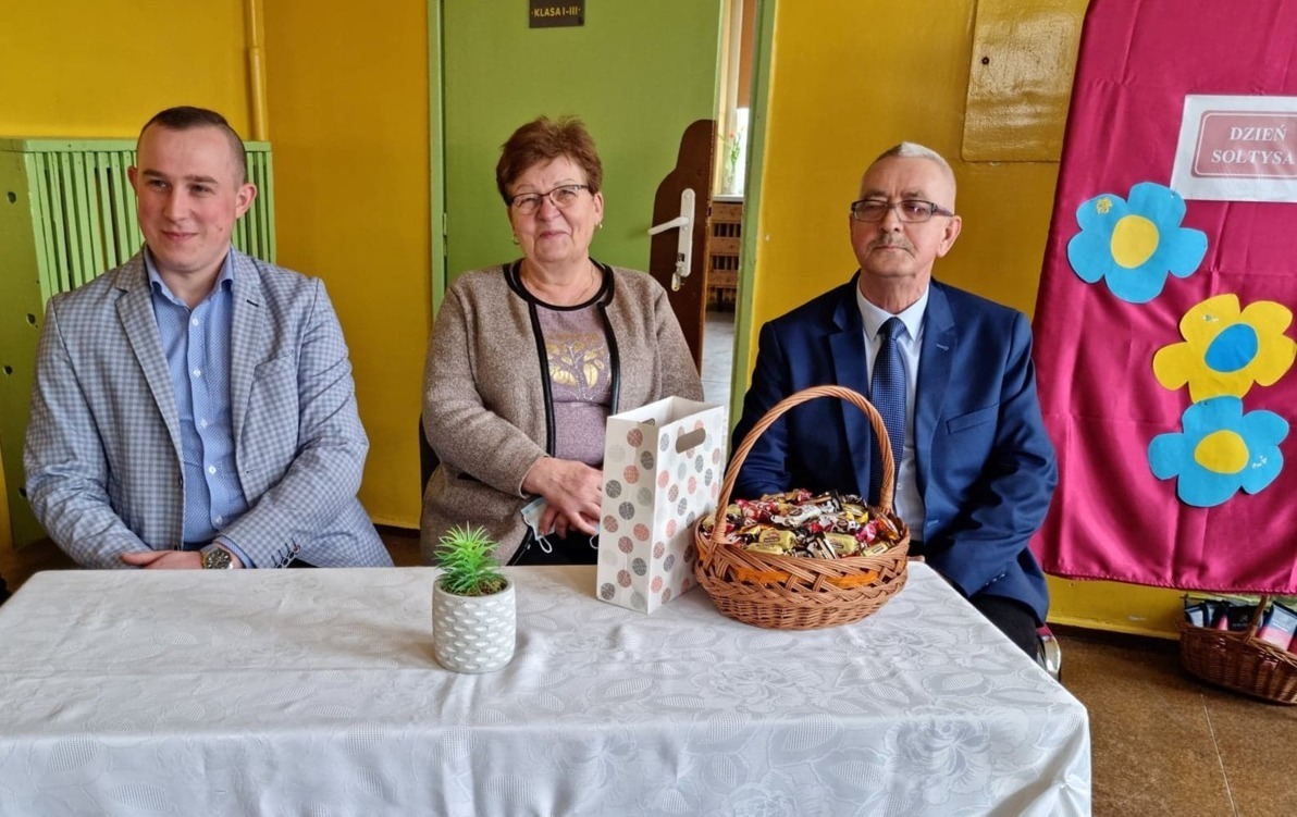 Zdjęcie do 2022.03.09 DZIEŃ SOŁTYSA W DĘBOWIE