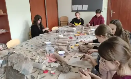 Zdjęcie do 2025.10.21  CERAMIKA DLA DZIECI