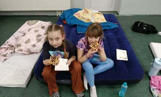 Zdjęcie do 2026.02.11/12 Ferie w Dębowie Wspolne nocowanie "Dobranocka i Dzień dobry"